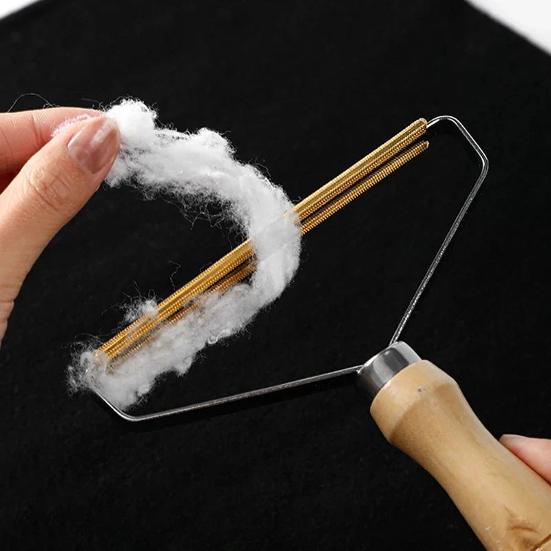 QuickLint Grooming Brush